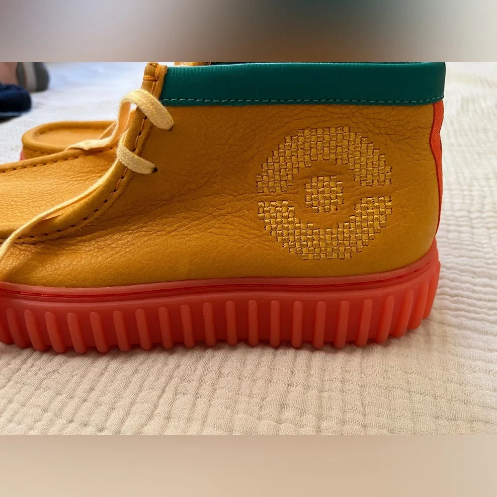 Clarks x Pokémon Torhill Explore Chukka Boot Orange Charmander US Size 8 - Picture 6 of 10